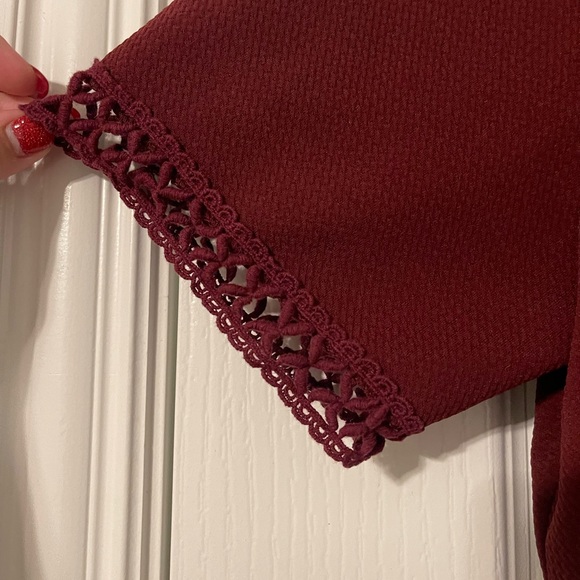 Marron Dress Cut Out Pattern Sleeves and Trim - Picture 3 of 5